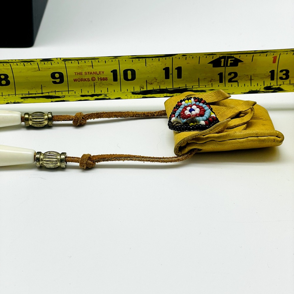 Vintage Yellow Suede Coin Purse Pendant Necklace White Beads Boho Unsigned Charm - Picture 3 of 7